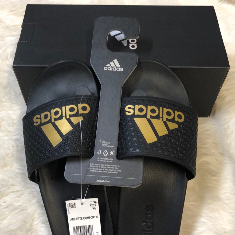 ❤️💙Adidas Adilette Comfort K - Sz 7💙❤️